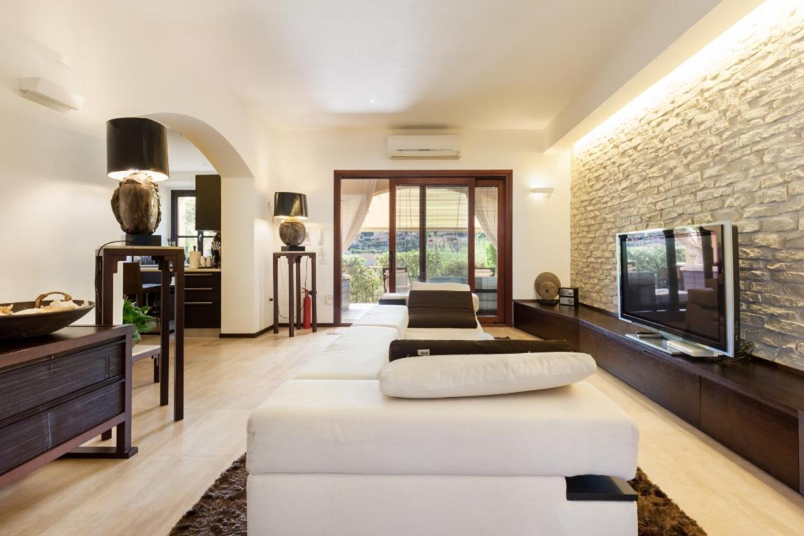 Home Vicinissima Alle Favolose Spiagge Di Villasimius Bagian luar foto